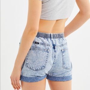 Pull-on Acid Wash Denim Shorts